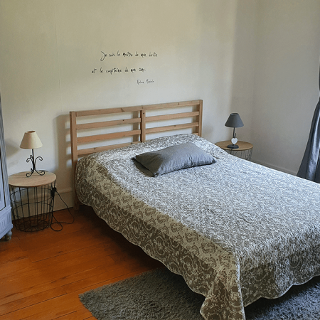 Location Ax-les-thermes chambre1